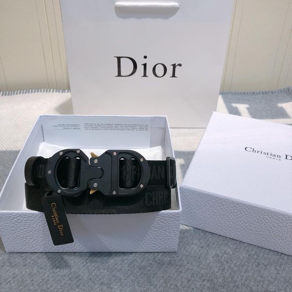 

2020 plaid ladies designer luxury belt fashion belt casual smooth buckle silver black buckle belt box, Black;brown