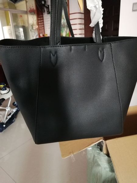 

full black real leather women's classic branded shoulder bag lockme shopping totes large capacity handbag 43*28*17cm