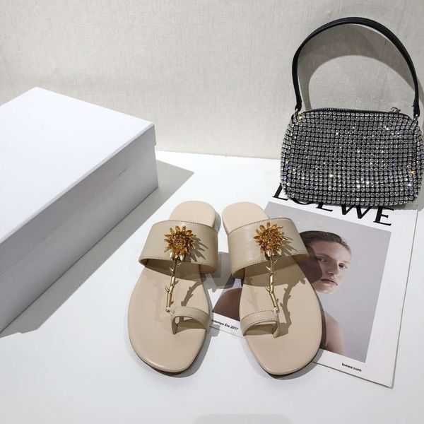 

spring/summer 2020 high-end quality fashion ladies leather rose metal buckle slippers, Black