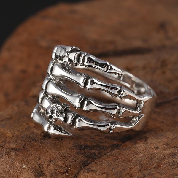 

s925 sterling silver fashion jewelry thai silver japanese korean domineering skull hand bone hollow ring joyas de plata 925