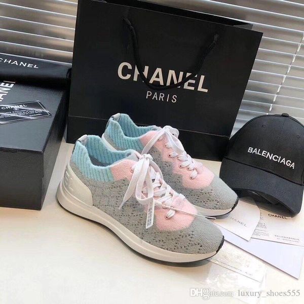 

2020 r fabric and suede-effect calfskin series couple casual shoes trendy comfortable outdoor sports shoes comfortable and breath