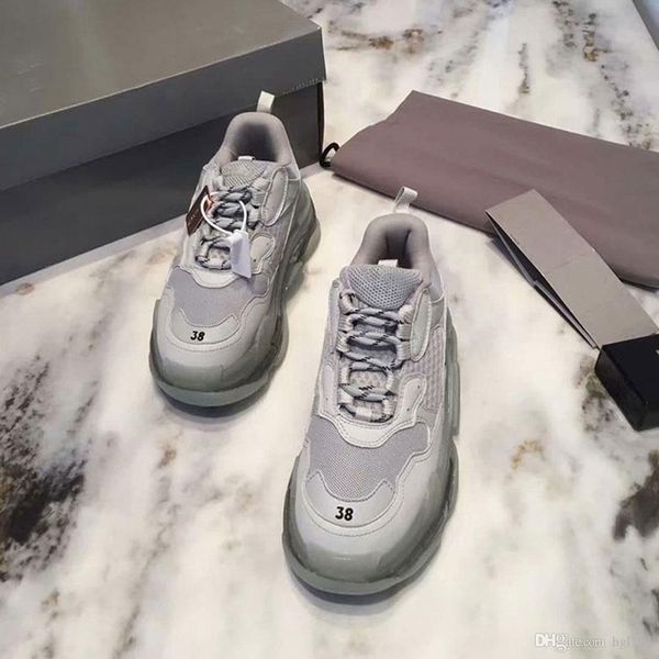 

autumn and winter explosions old shoes women retro light sports casual couple shoes autumn and winter street shoot super fire shoes
