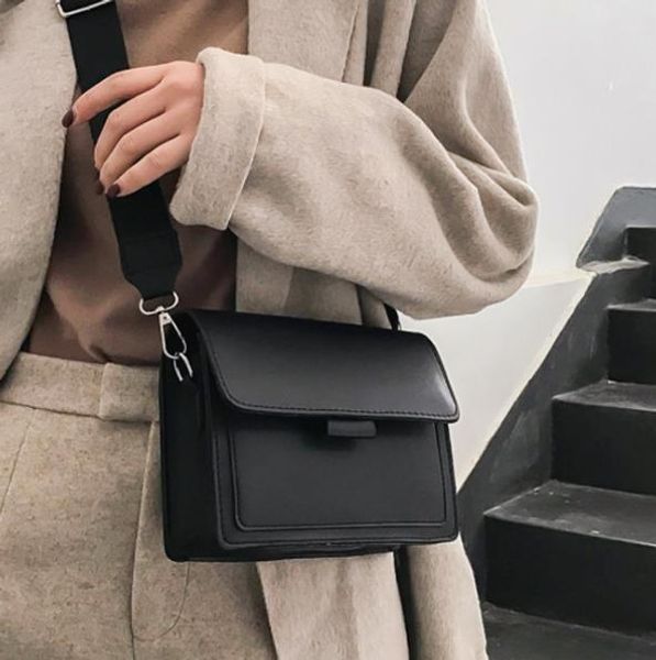 

on the new small bag female 2020 new wave ins wild wide shoulder strap square bag retro single shoulder messenger