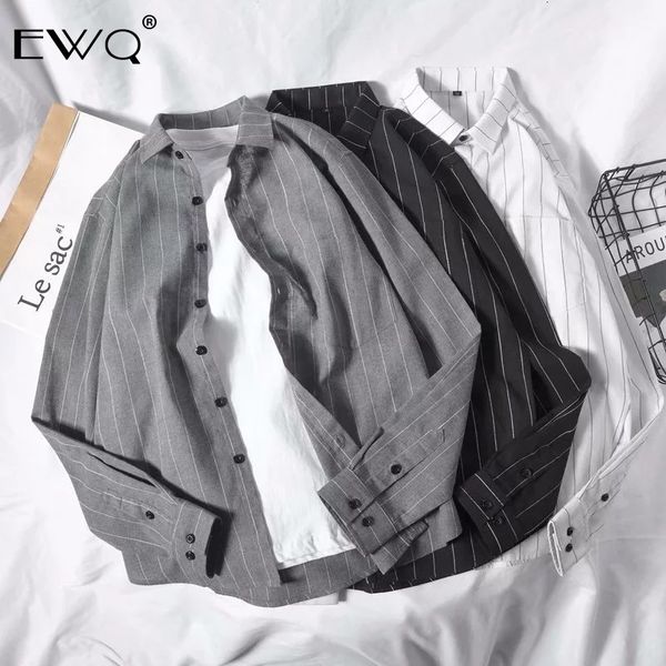 

ewq / shirt male 2020 spring new stripe shirt concise all-match long sleeve male 9y193, White;black