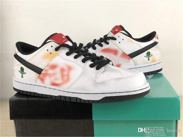 

authentic sb dunk low raygun tie-dye black white orange flash running shoes man women bq6832-001 bq6832-101 alien sneakers with box