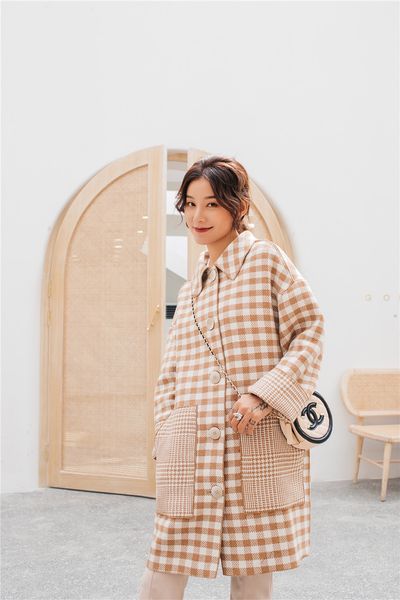 

womens single breasted wool blend long coats plaid big pocket design ladies outerwear streetwear loose winter coats, Black