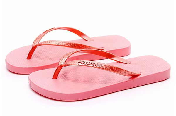 

Flip-flops Women Shapin Flat Anti-slip Flip-flops Beach Shoes Women Clip Foot Splint Cool Slippers 3 Colors Size 36-45