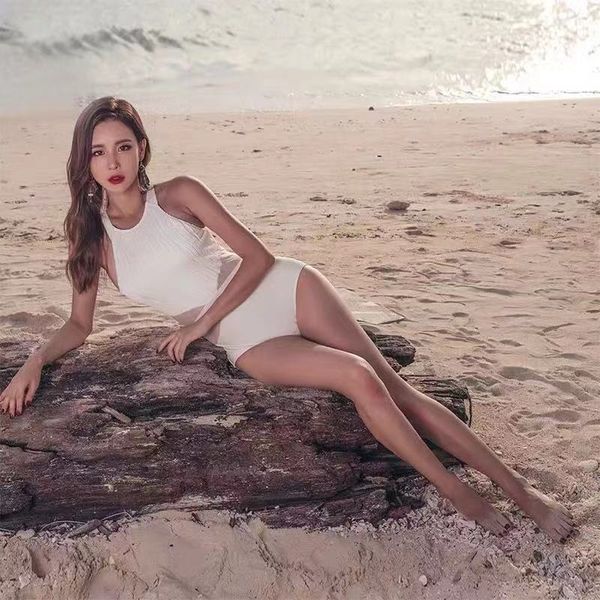 

female conjoined swimsuit triangle big chest small chest gathering slim belly slim spring swimsuit, White;black