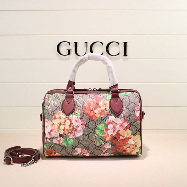 

Top-Qaulity 409529 size 28cm*17.5cm*15cm Italy Designer fashion handbags bag Silk Lining with Dust Bag package Free Shiping