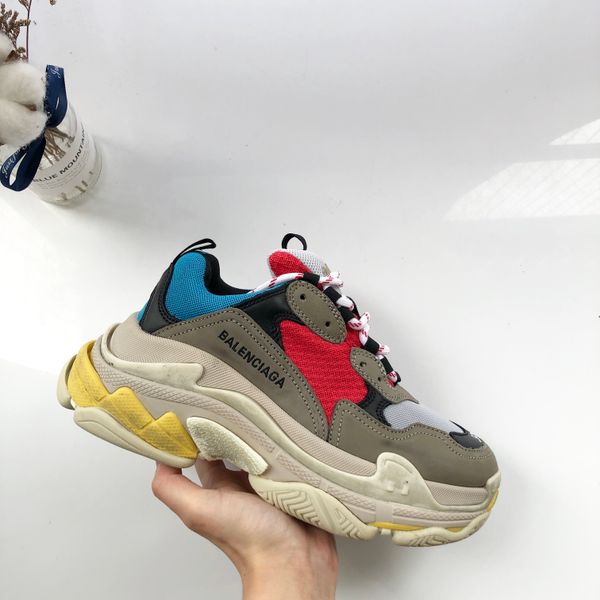 

2020 fa hion triple 17fw neaker for men women ca ual hoe vintage kanye we t old grandpa trainer neaker balenciaga 13 fa hion hoe, Black