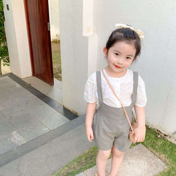 

2020 summer new girl's hollow out baby girl korean style bubble sleeve fashionable personality shorts set wholesale 8-7, Red;yellow