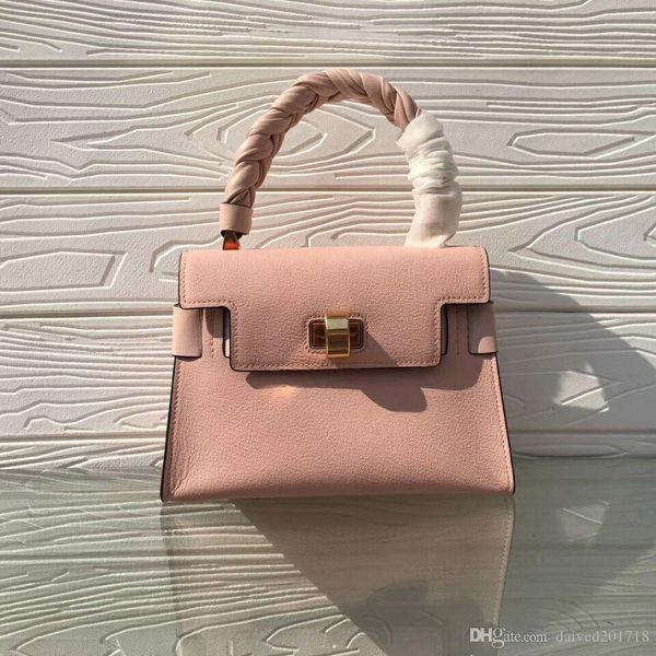 

the new european classical style luxury bag shoulder bag handbag new york supermodel catwalk catwalk models made of leather decorative