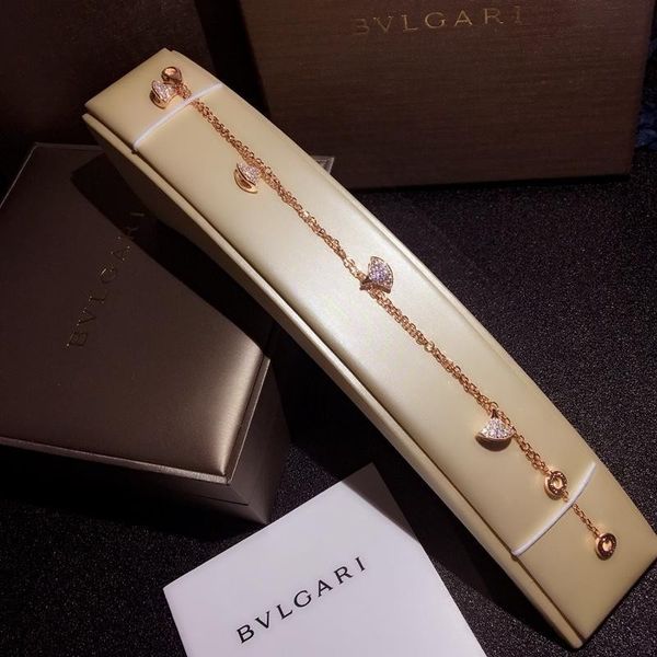 

Fashion Gold Color Gift Wholesale Jewelry For Women Feminina Love Heart Bangles charm bracelets