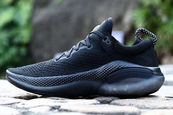 

2020 joyride run fk mens women running shoes triple black white platinum racer blue designers sports sneakers utility size 36-45 m1