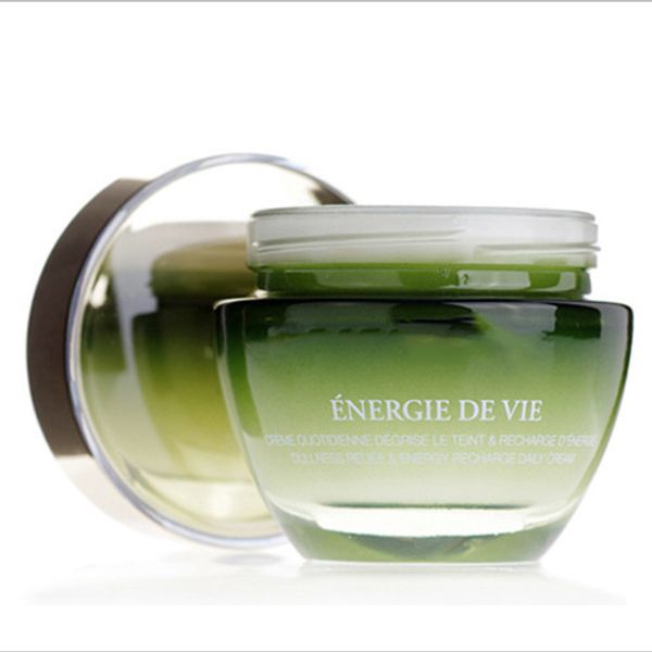 

famouse brand energie de vie depth nourished day cream brighten skin color deep moisturizing day and night repair face care 50ml, White