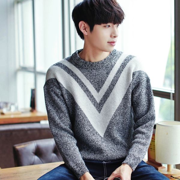 

2018 new winter man sweater pullover long sleeve young men's sweaters round collar men render upper garment men's clothing, White;black