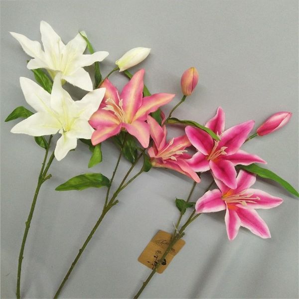 Falso haste curta Lily (3 cabeças / peça) Simulação Mini Lírios de casamento em Exposição decorativa Flores artificiais