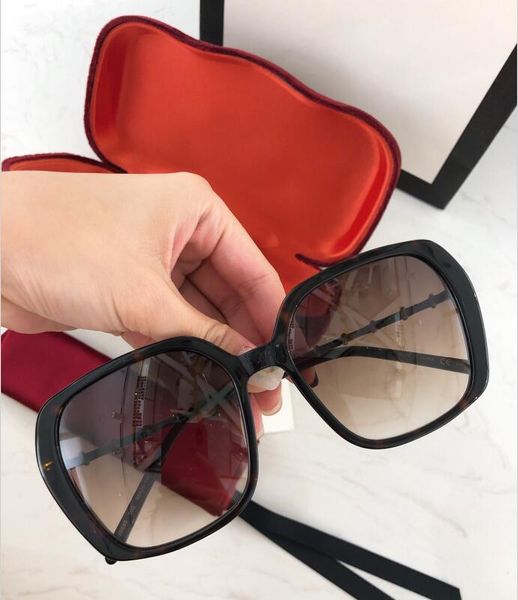 

new fashion women sunglasses 0689 men sunglasses simple and generous men sun glasses outdoor uv400 protection eyewear with case, White;black