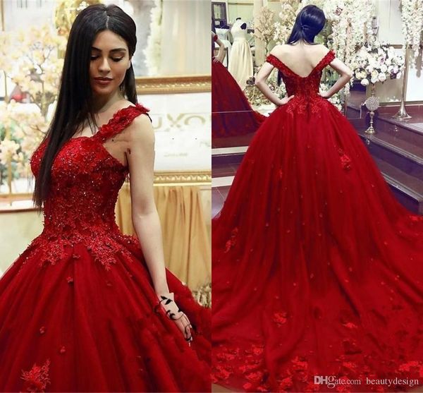 Vermelho Doce 16 Quinceanera Vestido Vestido de Bola Lace 3D Appliques Florais Frisado Masquerade Puffy Long Prom Noite formal vestidos