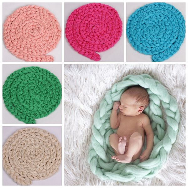 Weiche Entzückende Neugeborene Crochet Fotografie Props Decke handgemachte Baby-Kostüm-Verpackungs-Zubehör Werkzeug verdreht geflochtene fotografische Requisiten
