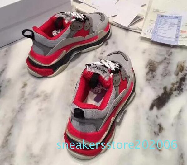 

2020 fashion crystal bottom paris 17fw triple s mens designer sneakers vintage dad platform women luxury casual sports trainers s06, Black