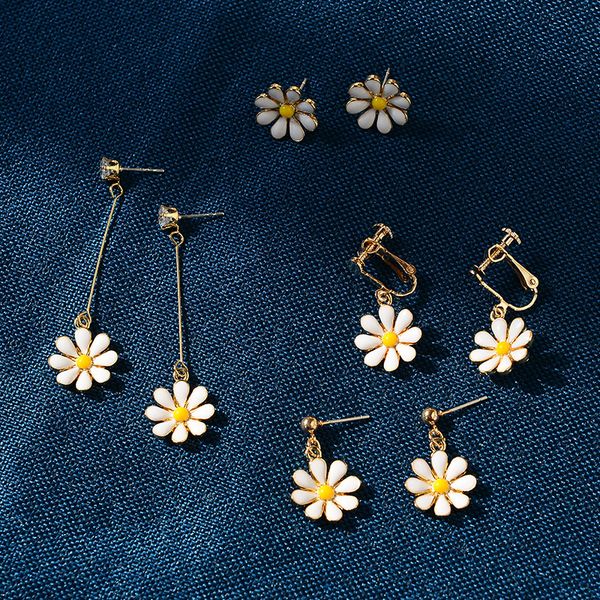 

korean personality white daisy earrings silver neddle for woman female ethnic flowers earrings long cute girl jewelry