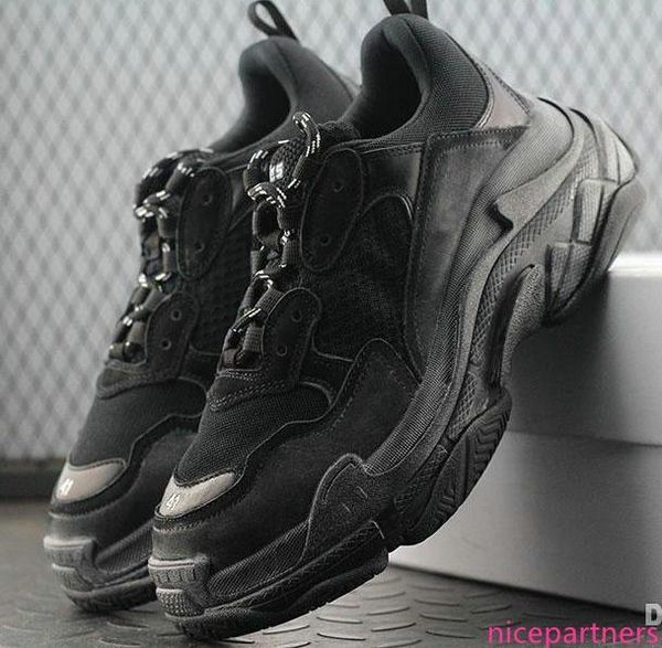 

2019 fashion paris 17fw triple-s sneaker triple s casual dad shoes for men s womens beige black ceahp sports designer shoe size 36-45