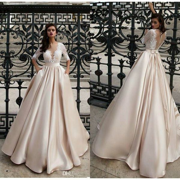 

2019 champagne wedding dresses lace applique half long sleeve sheer jewel neck beach wedding dress bridal gowns plus size vestidos de novia, White
