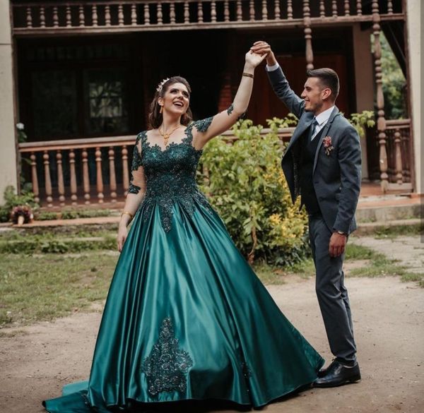 

dark green satin quinceanera dresses with full sleeve lace appliques beaded sequined sweet 16 dress long birthday party gowns, Blue;red