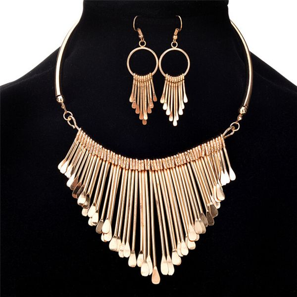 

2018 new womens metal tassels pendant necklace and earrings jewelry set luxury chain bib delicate jewelry gift, Silver