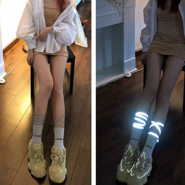 

2020 новых женщин светящиеся узелок носки твердая девушки дамы за колено бленда хлопка бедренной кости высокие длинные полосы носки soild fa, Black;white