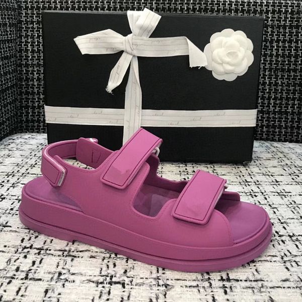 

ladies' latest spring and autumn genuine leather explosions, breathable fashion, wild casual chain sandals, Black