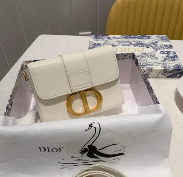 

2019 sell luxury womens waist bagschest bags womens brand shoulder bags b104122d