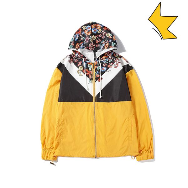 

selling mens jackets coat designer hooded jacket for men windbreaker with floral patterns antumn brand sportwear mens clothing, Black;brown