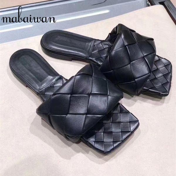 

mabaiwan 2020 women square toe braided flat slipper women elegant summer new outdoor mules shoes leather beach sandals, Black