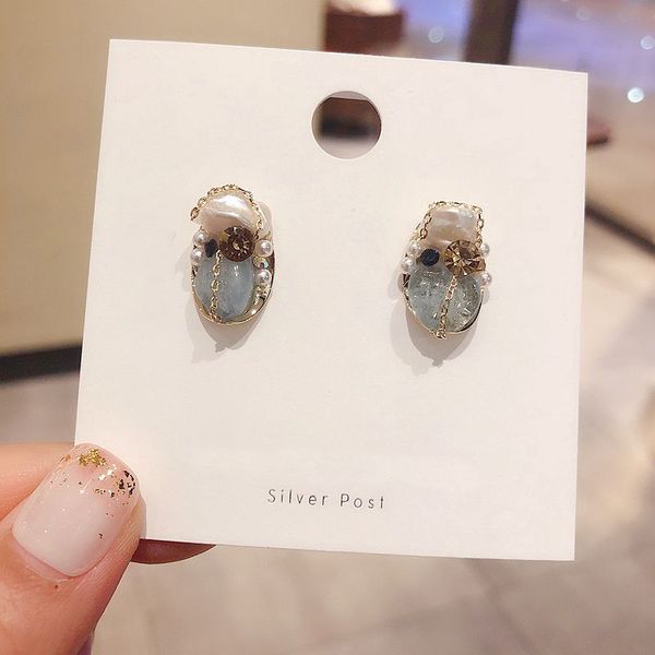 

exquisite unique design handmade stud earrings freshwater pearl semi precious stone women earrings, Golden;silver