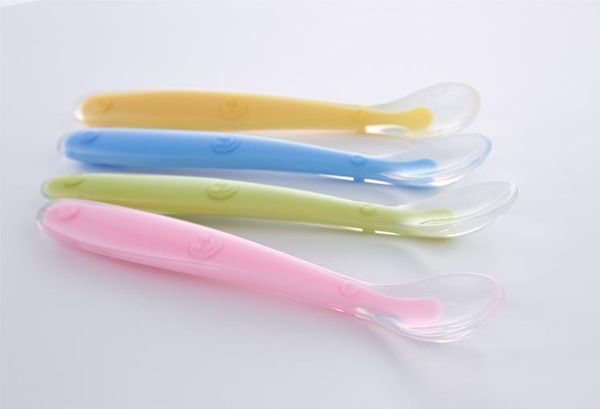 

baby soft silicone spoon food grade baby feeding spoons safety tableware infant learning spoons for 4m-3y baby