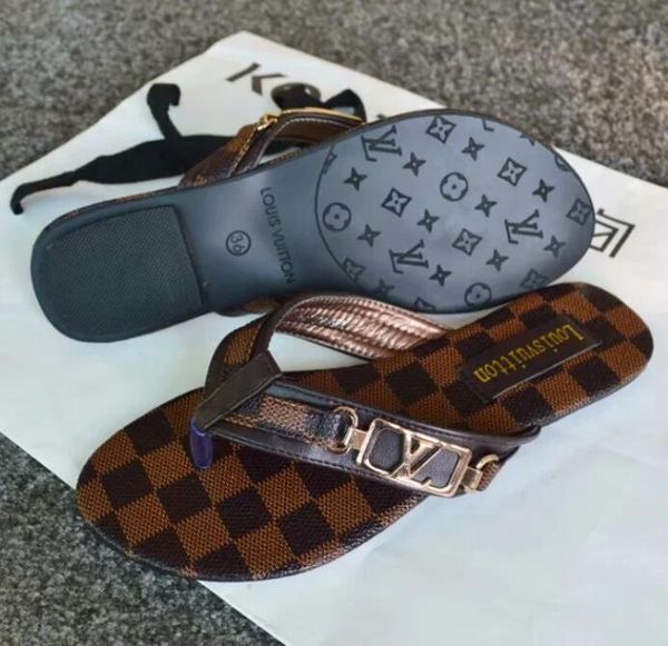 

2020 designer louis vuitton women sandals luxury slide summer fashion wide flat slippery with thick sandals slipper flip flops