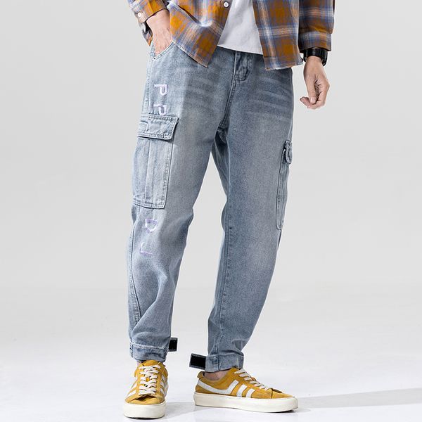 

2020 spring hip hip streetwear men side pockets denim pants joggers vintage letters embroidery jeans harajuku trousers plus size, Blue