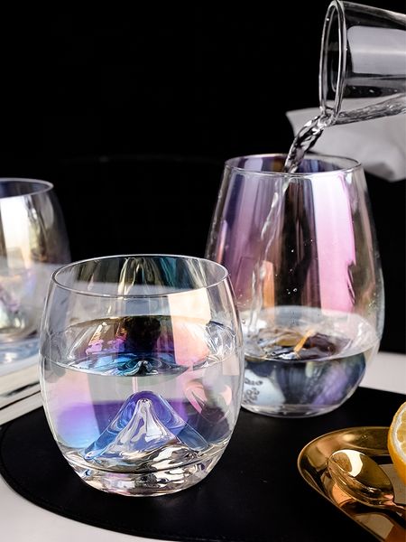 

чистый красный снег горный хрусталь стекло ины ветер женский творческий прозрачный яркий бокал большой емкости сок питьевой чашку