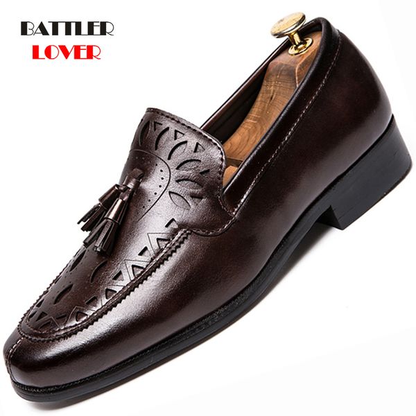

genuine leather men shoes british style pointed toe man shoe hollow out brogue oxford shoes for men tassel formal business flats, Black