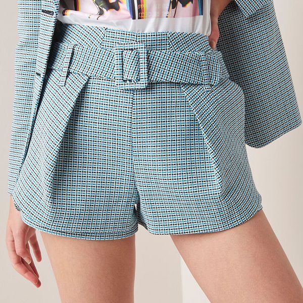 

woman runway shorts 2019, White;black