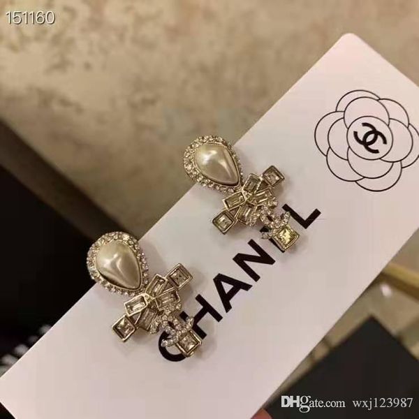 

wholesale- color studs are popular in europe and america, Golden;silver