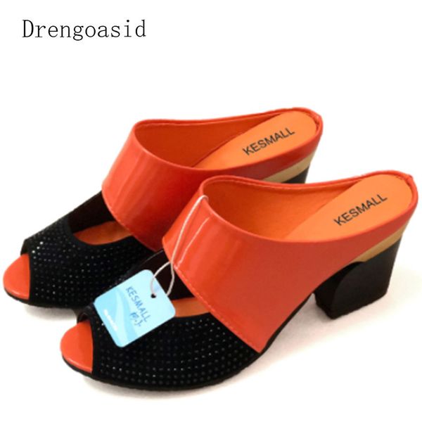 

2020 взрыв женские сандалии квадратный каблук женская мода слайды вырез открытый носок скольжения на сандалии матери женские bling тапочки, Black