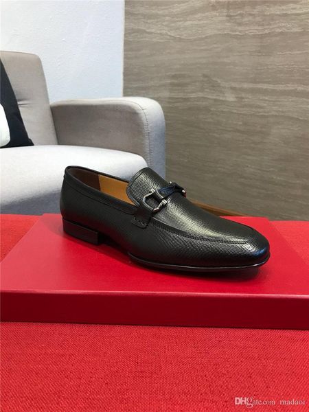 

20fw new 2019 spring men leather dress shoes luxury brands men's business shoes for men shoes pontied toe slip-on flats black size 45