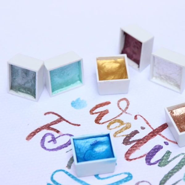 

pearlescent watercolor paint solid watercolor portable gemstone colors pigments for beginners metallic glitter independent block