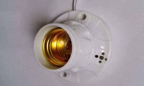 

Sound Controll Lamp Holder E27 Screw Voice Switch Lamp Base Delay Induction Light Bulb Switch Adapter