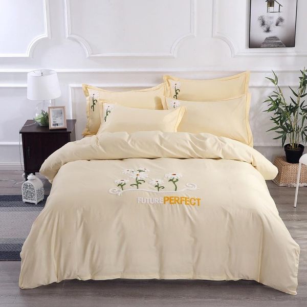 

3d modern trend fashion classic logos pattern printing 100% polyester bedding sets single  twin king size 55