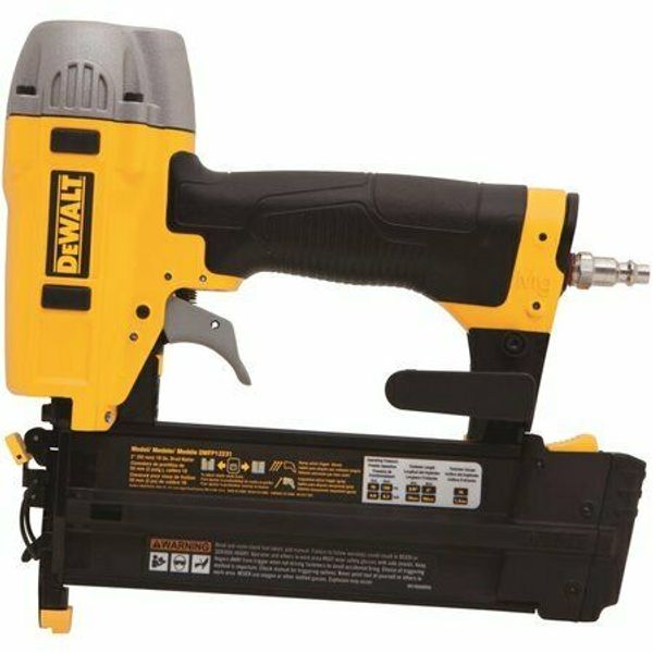 

Dewalt dwc1kit b 6 gal pancake compre or 2 in brad nailer combo kit