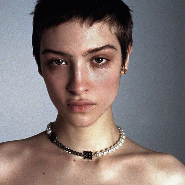 

100% stainless steel pearl letter clavicle chain elastic chocker street hip hop collar de mujer, Silver